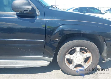 2005 Chevrolet Trailblazer Lt from USA, damaged, VIN 1GNDS13S152101114